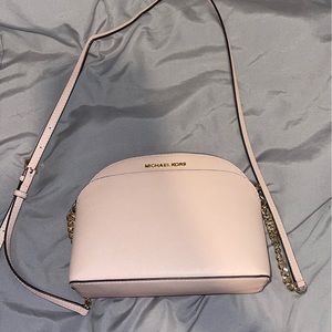 Crossbody purse